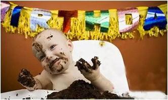 #(滑稽宝宝_吃瓜),萌态十足引网友爆笑